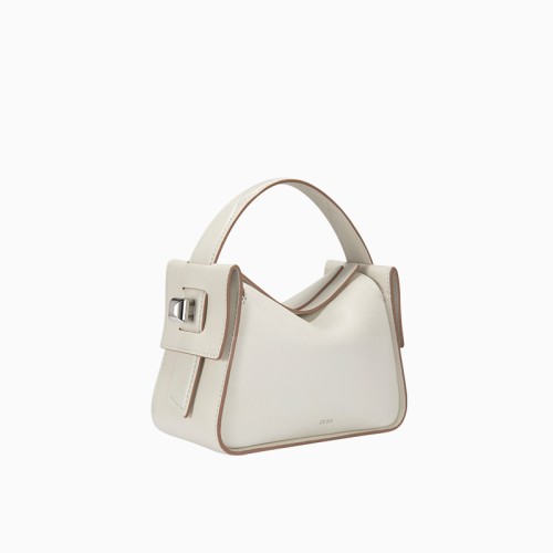 coach pebble leather