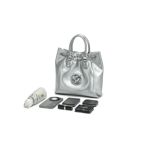 Chain tote bag, hand-held bucket bag Chain tote bag, hand-held bucket bag