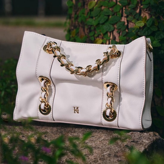 Leather chain handbag, small fragrant style crossbody bag Leather chain handbag, small fragrant style crossbody bag