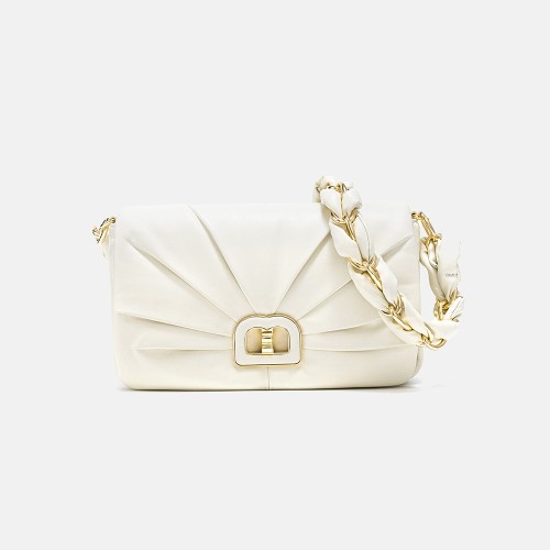 One-shoulder slung underarm folded bag small square bag