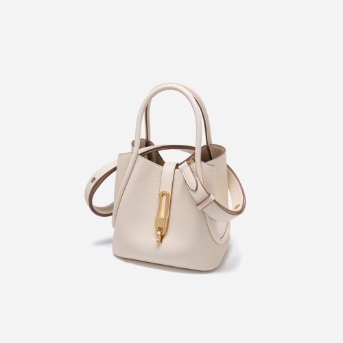 coach willow tote