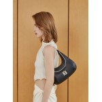 Hand armpit bag daily commuting senior female