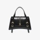 The handbag is topped with cowhide - Memoo.com The handbag is topped with cowhide - Memoo.com