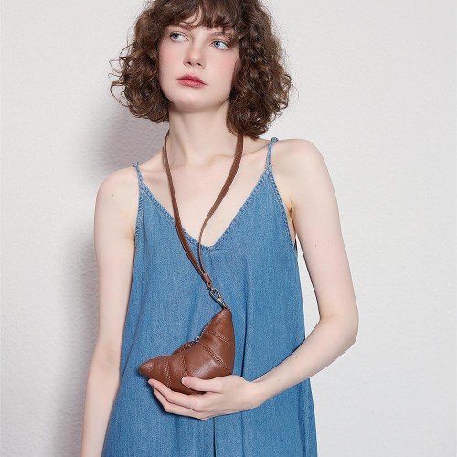 Hanging Neck Bullhorn Bag Retro Exquisite Zero Wallet Hanging Neck Bullhorn Bag Retro Exquisite Zero Wallet