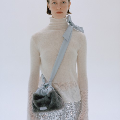 Sheepskin and wool integrated pleated bucket bag, shoulder bag, crossbody bag Sheepskin and wool integrated pleated bucket bag, shoulder bag, crossbody bag