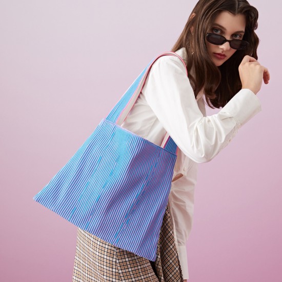 Knitted Phantom Bubble Gradient Tote Bag - Memoo.com Knitted Phantom Bubble Gradient Tote Bag - Memoo.com