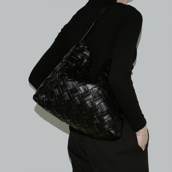 Soft leather woven tote bag, bucket bag, crossbody bag, mother bag - Memoo.com Soft leather woven tote bag, bucket bag, crossbody bag, mother bag - Memoo.com