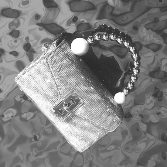 A niche designer's diamond studded pearl handbag MINI genuine leather crossbody small bag A niche designer's diamond studded pearl handbag MINI genuine leather crossbody small bag