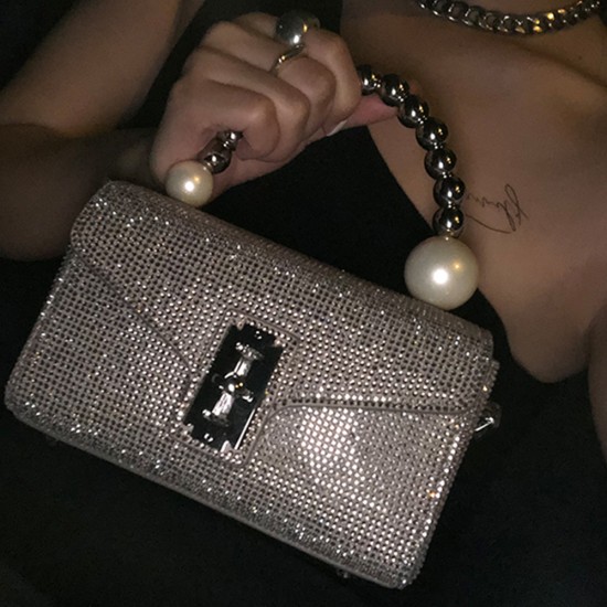 A niche designer's diamond studded pearl handbag MINI genuine leather crossbody small bag A niche designer's diamond studded pearl handbag MINI genuine leather crossbody small bag