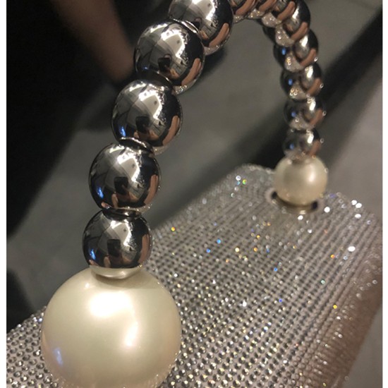 A niche designer's diamond studded pearl handbag MINI genuine leather crossbody small bag A niche designer's diamond studded pearl handbag MINI genuine leather crossbody small bag