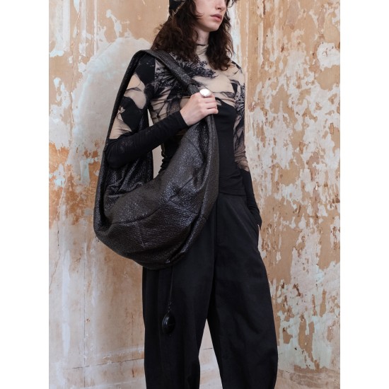 Knitted shiny leather crossbody bag crescent bag - Memoo.com Knitted shiny leather crossbody bag crescent bag - Memoo.com