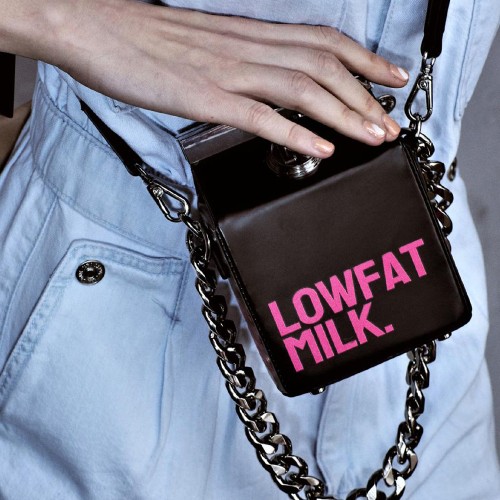 Milk Carton's high-end and niche crossbody handbag Milk Carton's high-end and niche crossbody handbag