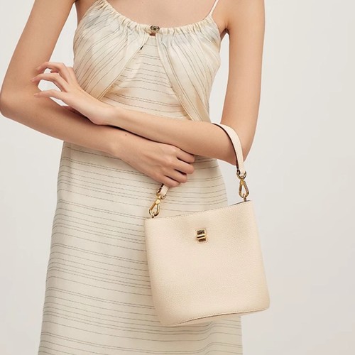 slouchy leather tote