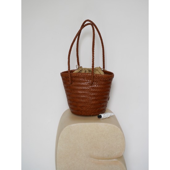 French basket cowhide woven handbag lady - Memoo.com French basket cowhide woven handbag lady - Memoo.com