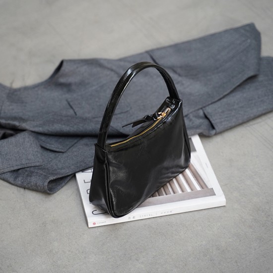 Underarm bag, shoulder bag, oil wax leather, retro French womens bag, genuine leather, cowhide, youth bag - Memoo.com Underarm bag, shoulder bag, oil wax leather, retro French womens bag, genuine leather, cowhide, youth bag - Memoo.com