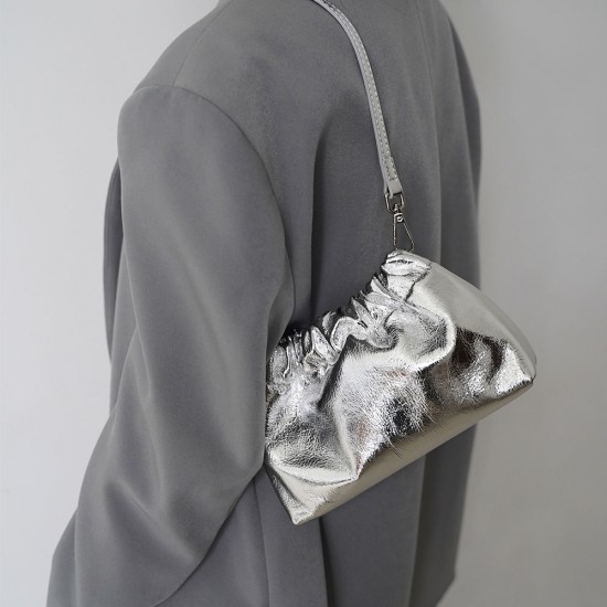 Oil wax head layer cowhide shoulder bag - Memoo.com Oil wax head layer cowhide shoulder bag - Memoo.com