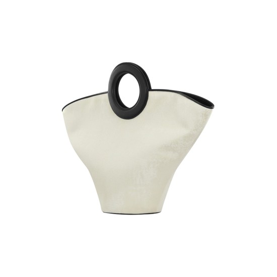 Scalloped style stylish black and white handbag Scalloped style stylish black and white handbag