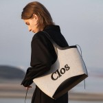 High-capacity commuter women's bags