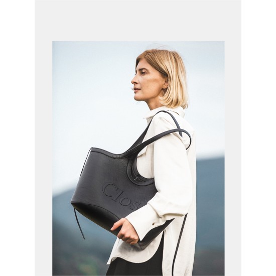Large capacity shoulder bag tote bag Large capacity shoulder bag tote bag