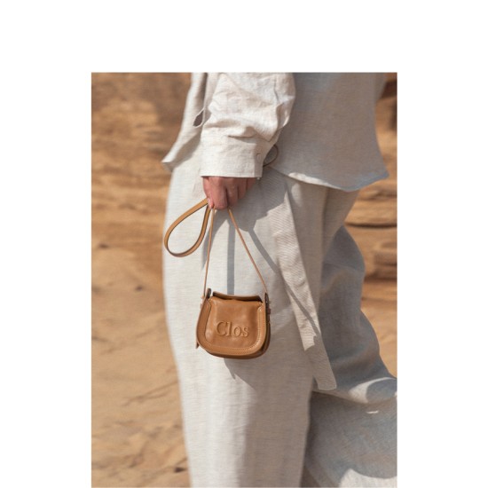 Cowhide mini saddle bag, shoulder bag, handbag Cowhide mini saddle bag, shoulder bag, handbag