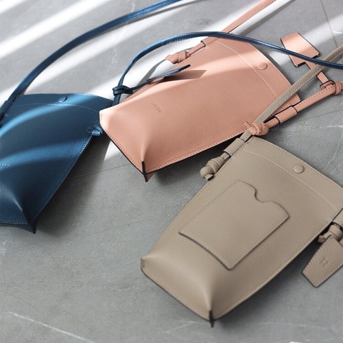 gucci clutch bag