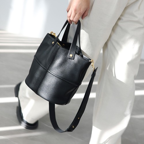 Bucket bag, elegant single shoulder crossbody bag  Bucket bag, elegant single shoulder crossbody bag