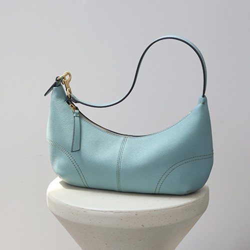 Head layer cowhide shoulder bag, armpit bag, retro style single shoulder bag Head layer cowhide shoulder bag, armpit bag, retro style single shoulder bag