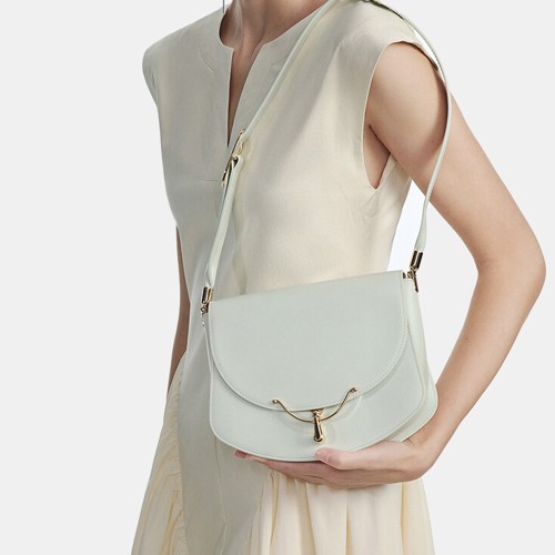 gucci clutch bag