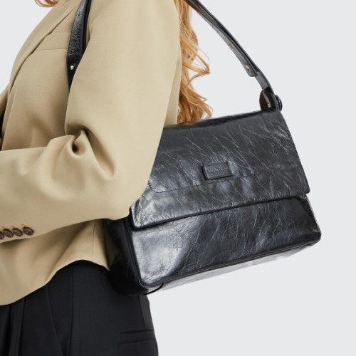 Cowhide new high-capacity fashion commuting