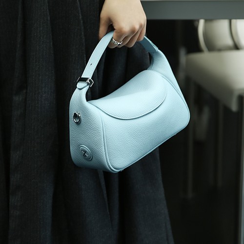 A new top-layer cowhide toast bag