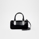 Wear a Boston tote over one shoulder - Memoo.com Wear a Boston tote over one shoulder - Memoo.com