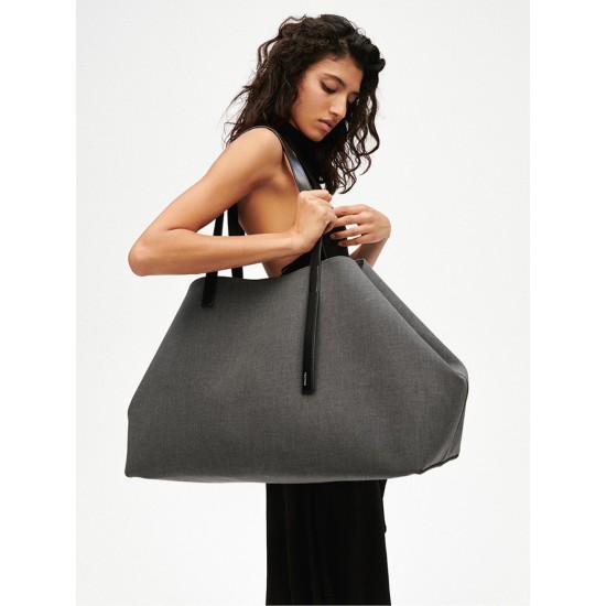 Commuter on the shoulder handbag, sports bag Commuter on the shoulder handbag, sports bag