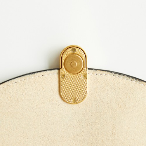 One-shoulder, cross-body handbag, underarm bag One-shoulder, cross-body handbag, underarm bag