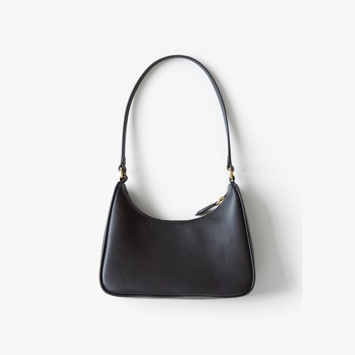 prada saffiano leather