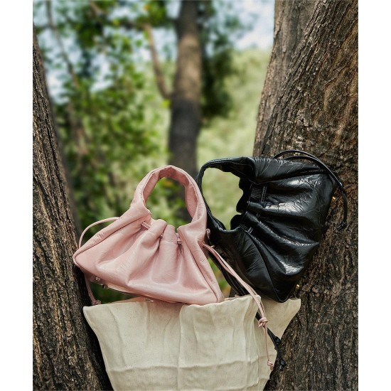 Scalloped small crossbody bag, pleated bag, textured drawstring leather shoulder bag - Memoo.com Scalloped small crossbody bag, pleated bag, textured drawstring leather shoulder bag - Memoo.com