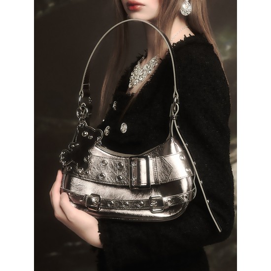 Handheld shoulder bag with wide shoulder strap, bear pendant, underarm bag, women's bag Handheld shoulder bag with wide shoulder strap, bear pendant, underarm bag, women's bag