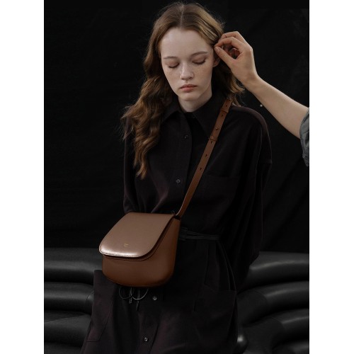 Women's bag, chestnut bag, crossbody saddle bag