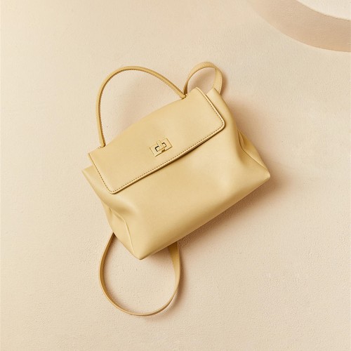 Classic kraft gold buckle tote bag Classic kraft gold buckle tote bag