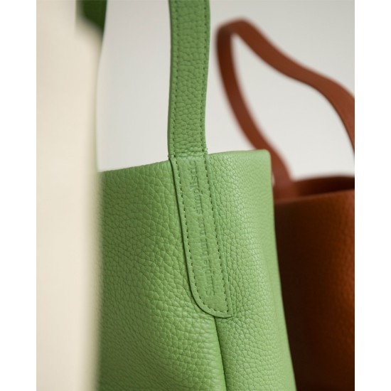 Leather bucket bag tote shoulder armpit commuter bag Leather bucket bag tote shoulder armpit commuter bag