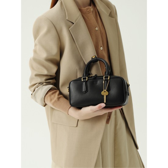 Soft top leather handbag, cross-body pillow small square bag - Memoo.com Soft top leather handbag, cross-body pillow small square bag - Memoo.com