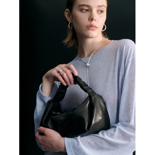 Temperament genuine leather handbag