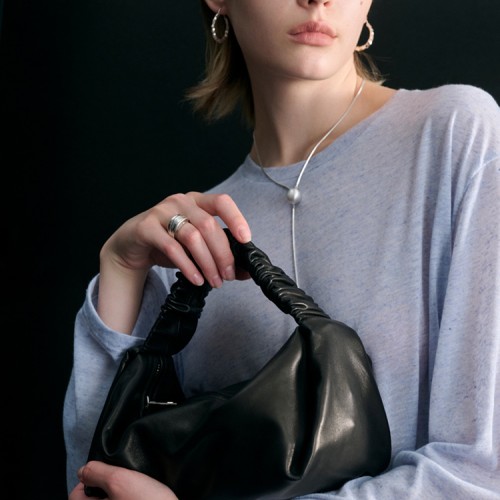 气质真皮手提包