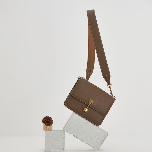 Cowhide chocolate women's bag Light luxury small square bag crossbody bag woman Cowhide chocolate women's bag Light luxury small square bag crossbody bag woman