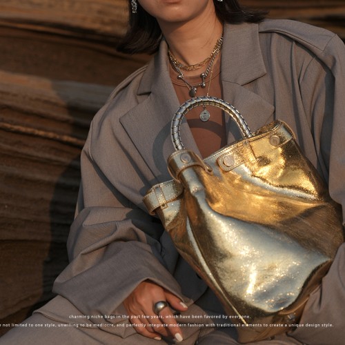 Explosive pattern tote handbag cowhide Explosive pattern tote handbag cowhide