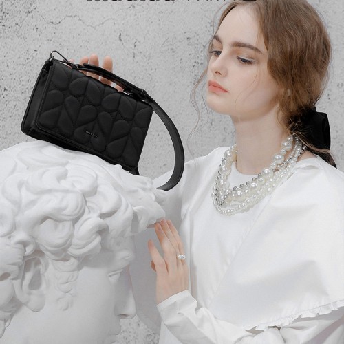 Commuter single shoulder small square bag, mailman bag, fashionable texture crossbody bag Commuter single shoulder small square bag, mailman bag, fashionable texture crossbody bag