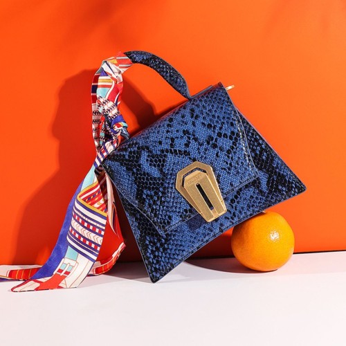 marc jacobs bucket purse