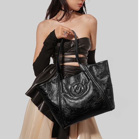 Handheld large capacity shoulder bag for women, fashionable and niche commuting tote bag Handheld large capacity shoulder bag for women, fashionable and niche commuting tote bag