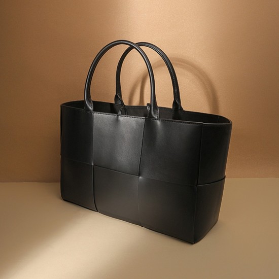 Large capacity tote bag with top layer cowhide Large capacity tote bag with top layer cowhide