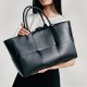 Large capacity tote bag with top layer cowhide Large capacity tote bag with top layer cowhide