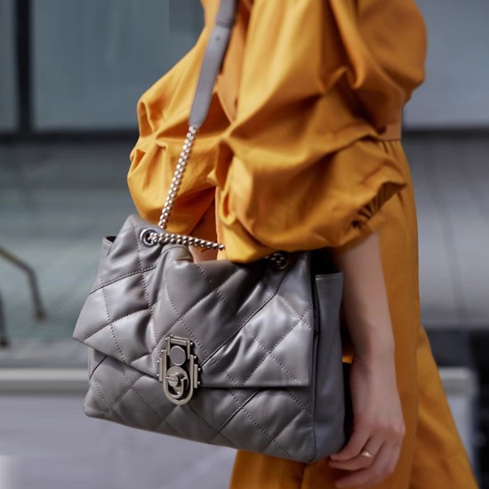 Meiji light luxury sheepskin bag for women diamond check chain underarm bag crossbody bag Meiji light luxury sheepskin bag for women diamond check chain underarm bag crossbody bag